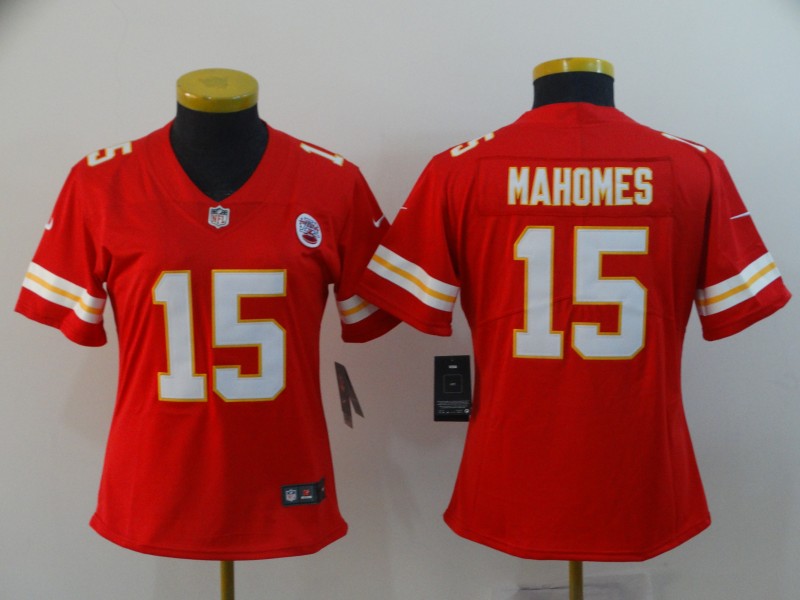 Women's Kansas City Chiefs #15 Patrick Mahomes Red Vapor Untouchable Limited Stitched NFL Jersey - Click Image to Close