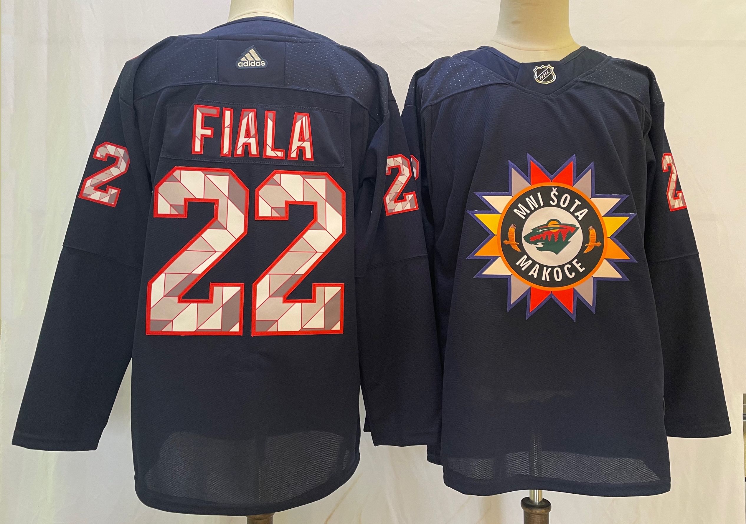 Minnesota Wild #22 Kevin Fiala 2022 Navy Native American Heritage Day Stitched Jersey